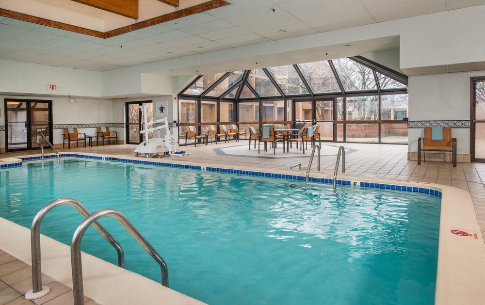 Отель Courtyard By Marriott Fairfax Fair Oaks Экстерьер фото