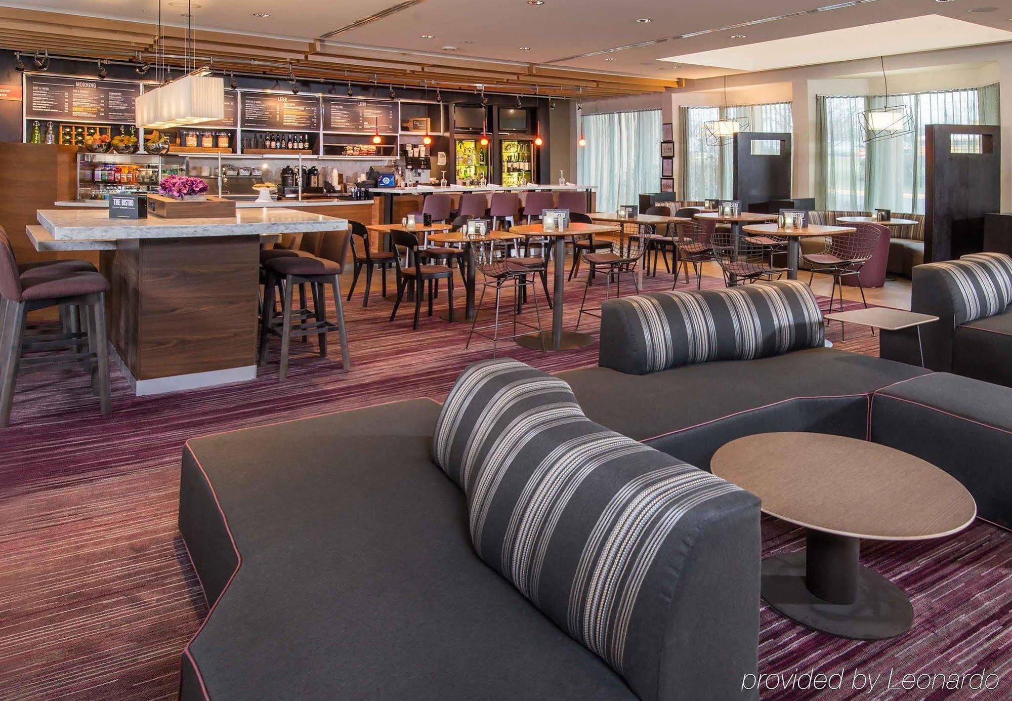 Отель Courtyard By Marriott Fairfax Fair Oaks Экстерьер фото